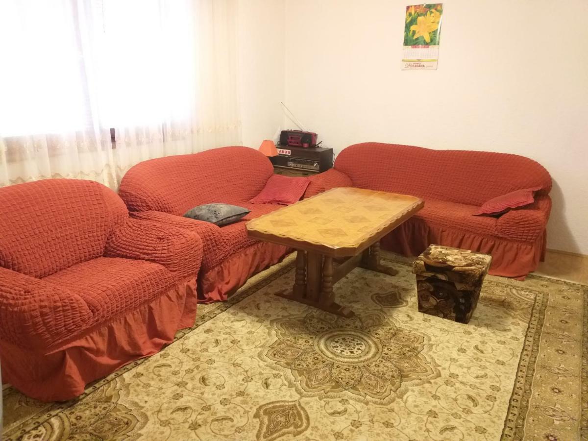 מלון יאיצי Lake House Krndija מראה חיצוני תמונה